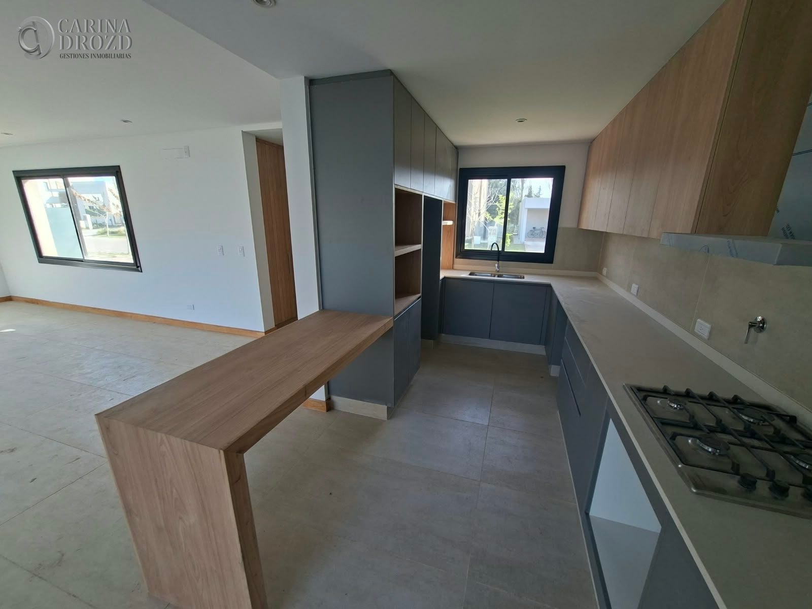 Casa en venta c/ cochera en Luján de Cuyo - foto 3
