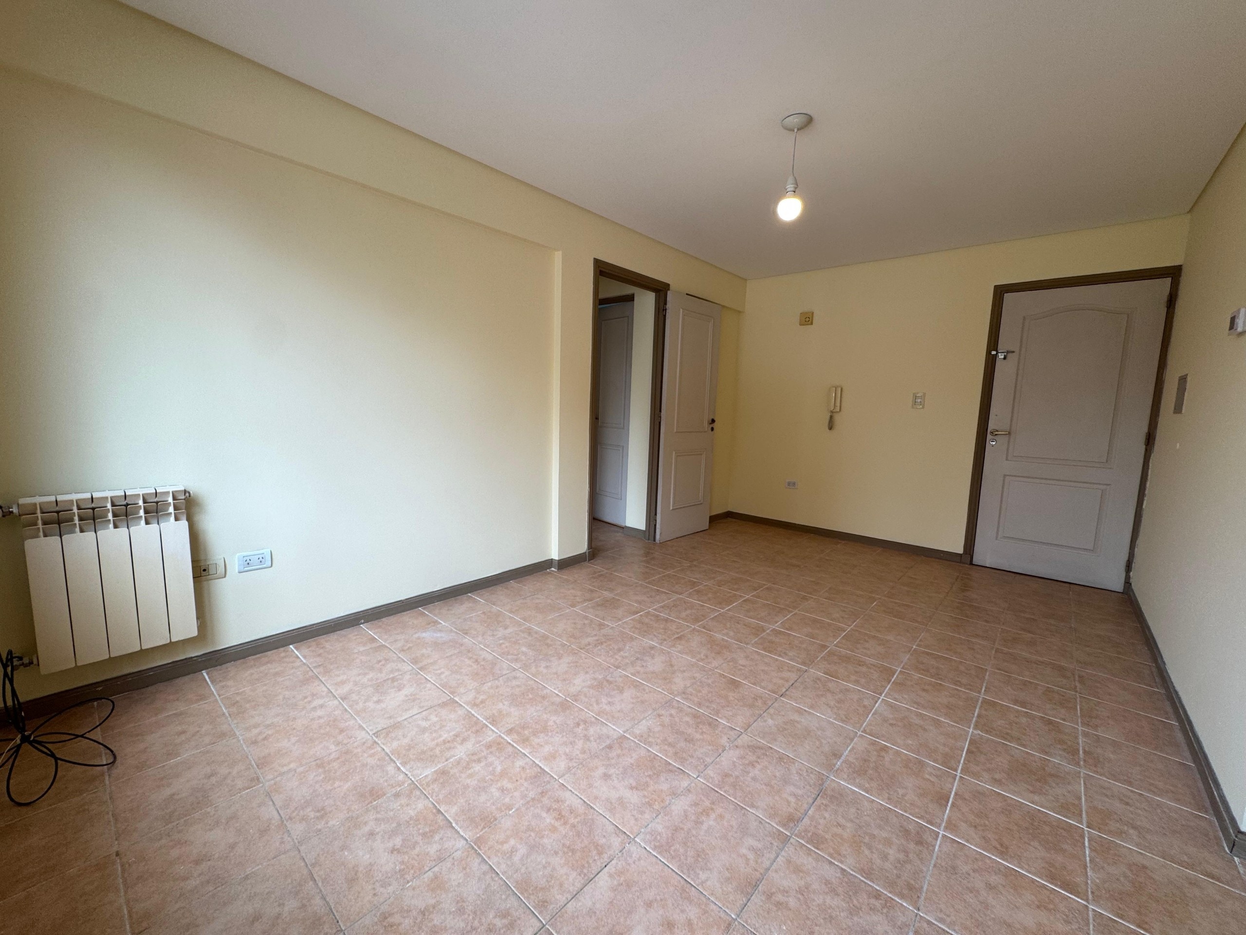 Departamento en venta c/ cochera en Godoy Cruz - foto 3