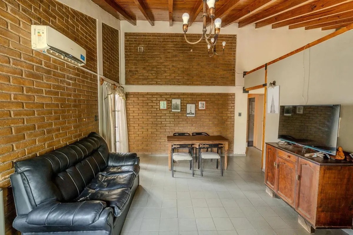 Casa 139m² 3 Dormitorios Guaymallén / Seguridad / Cochera Doble - foto 3