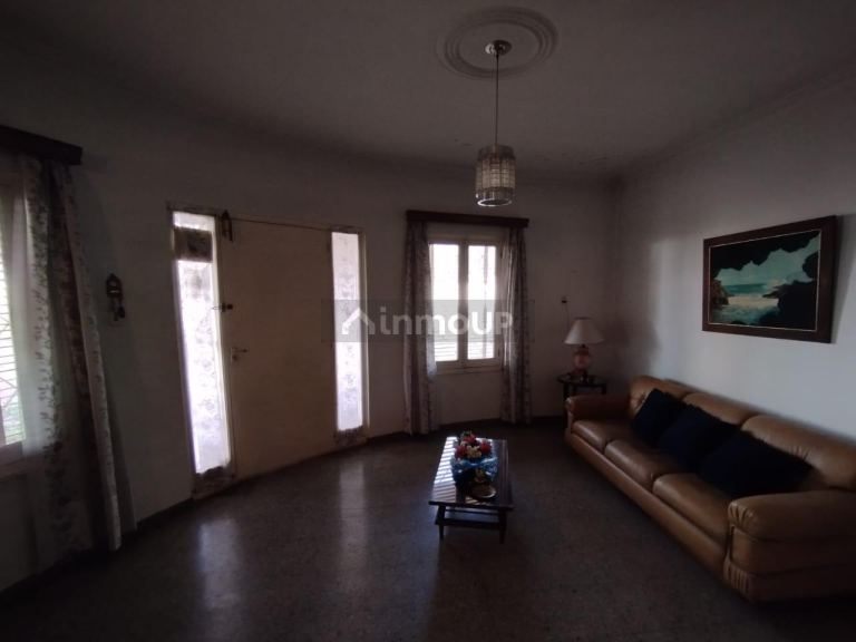 Casa en venta c/ cochera en Luján de Cuyo - foto 2