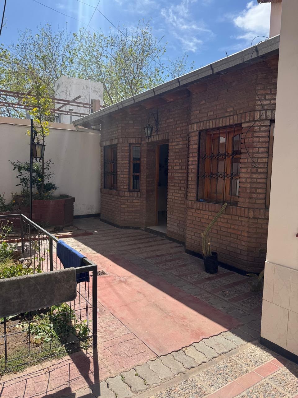 Casa en venta c/ cochera en 4.ª Sección Área Fundacional - foto 5