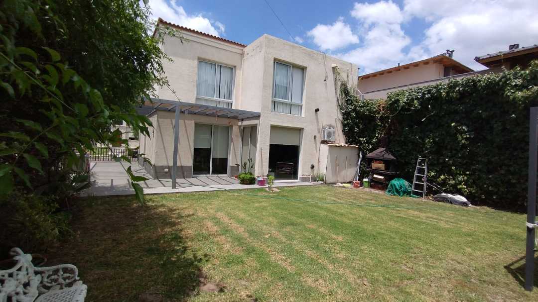Venta casa Dalvian - foto 1