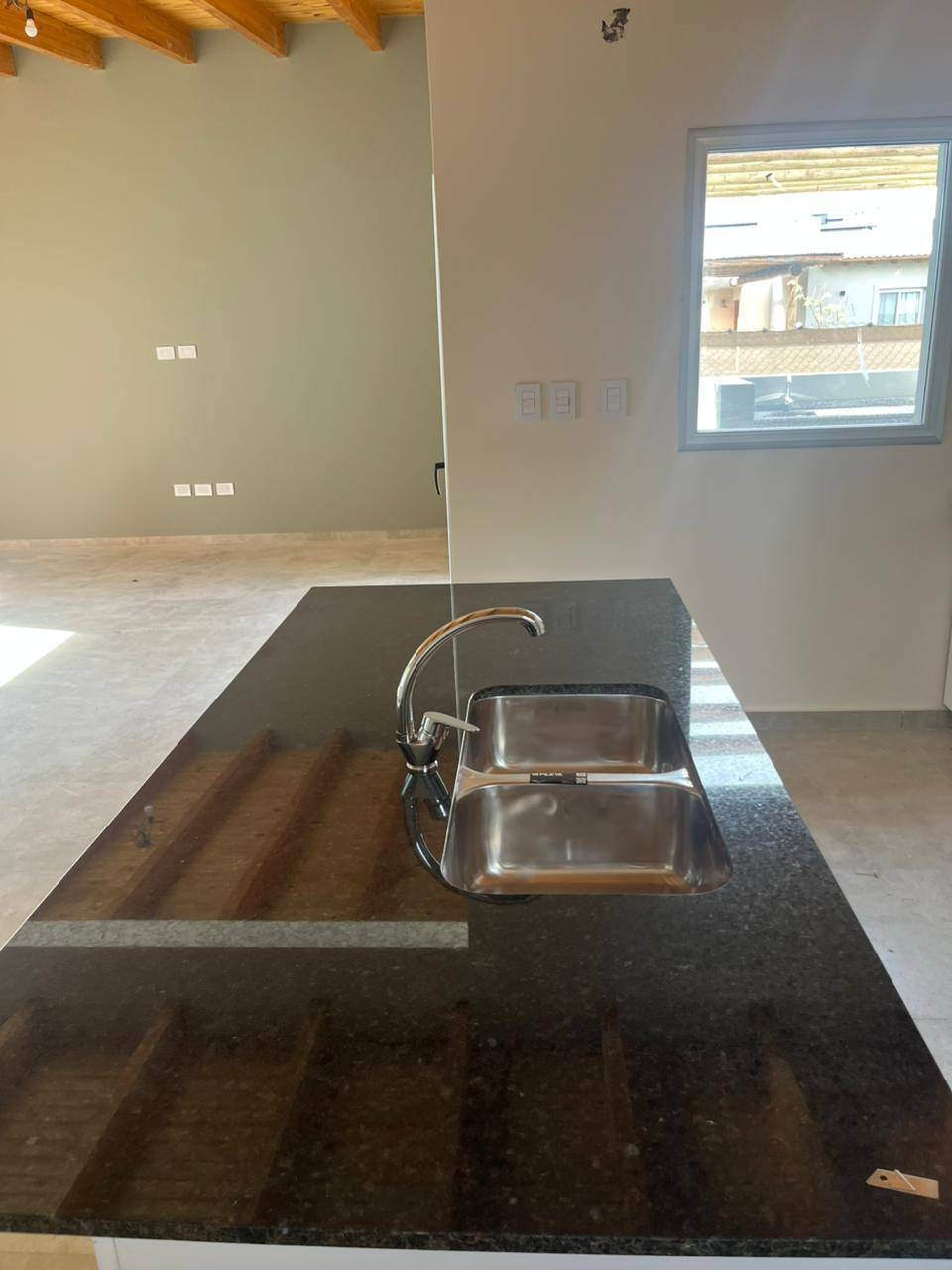 Casa en venta c/ cochera en San Rafael - foto 4