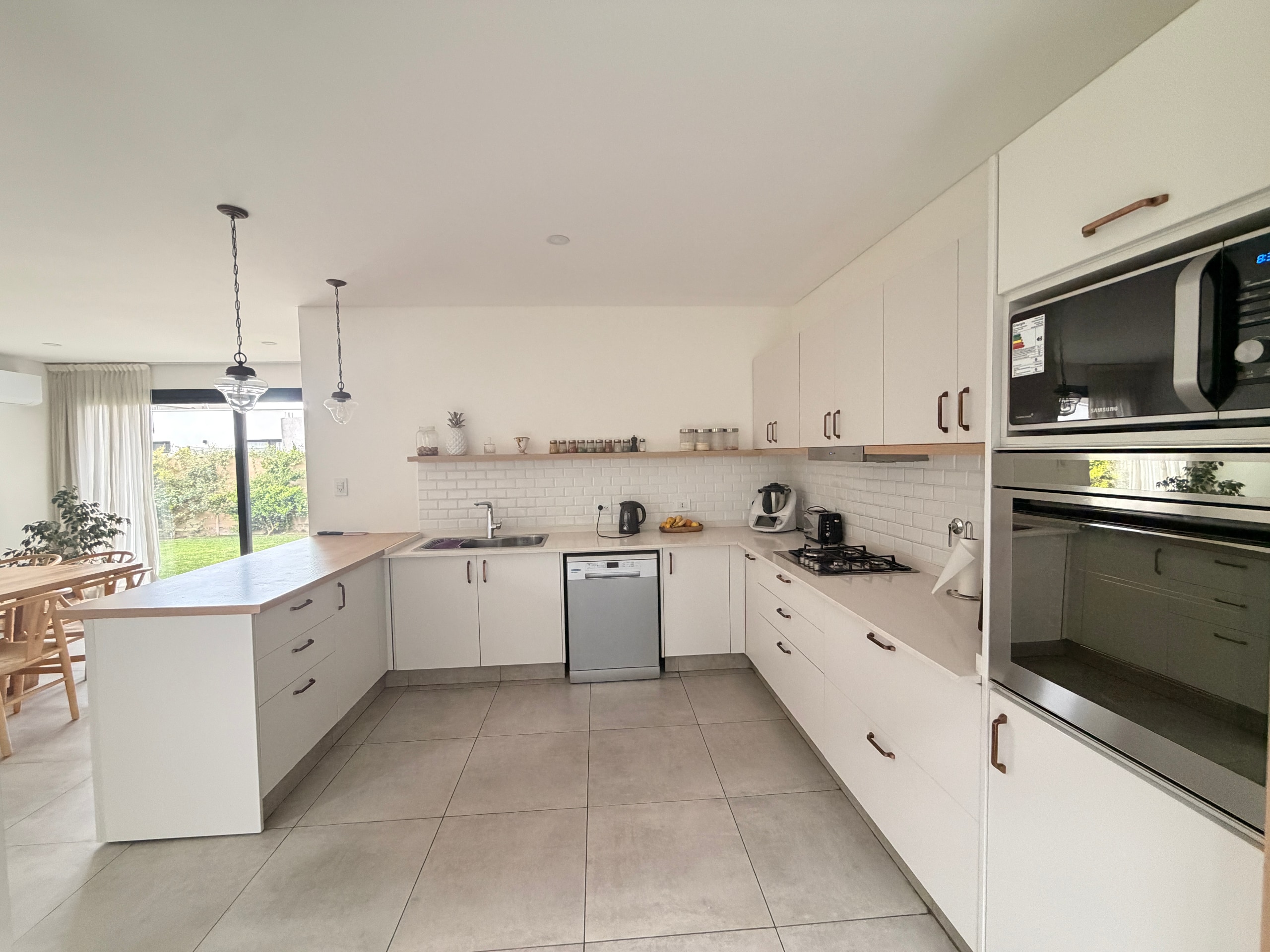 Casa en venta Lar de Boedo, 1ra etapa. 3 dormitorios. 4 baños. Quincho. Pileta - foto 3