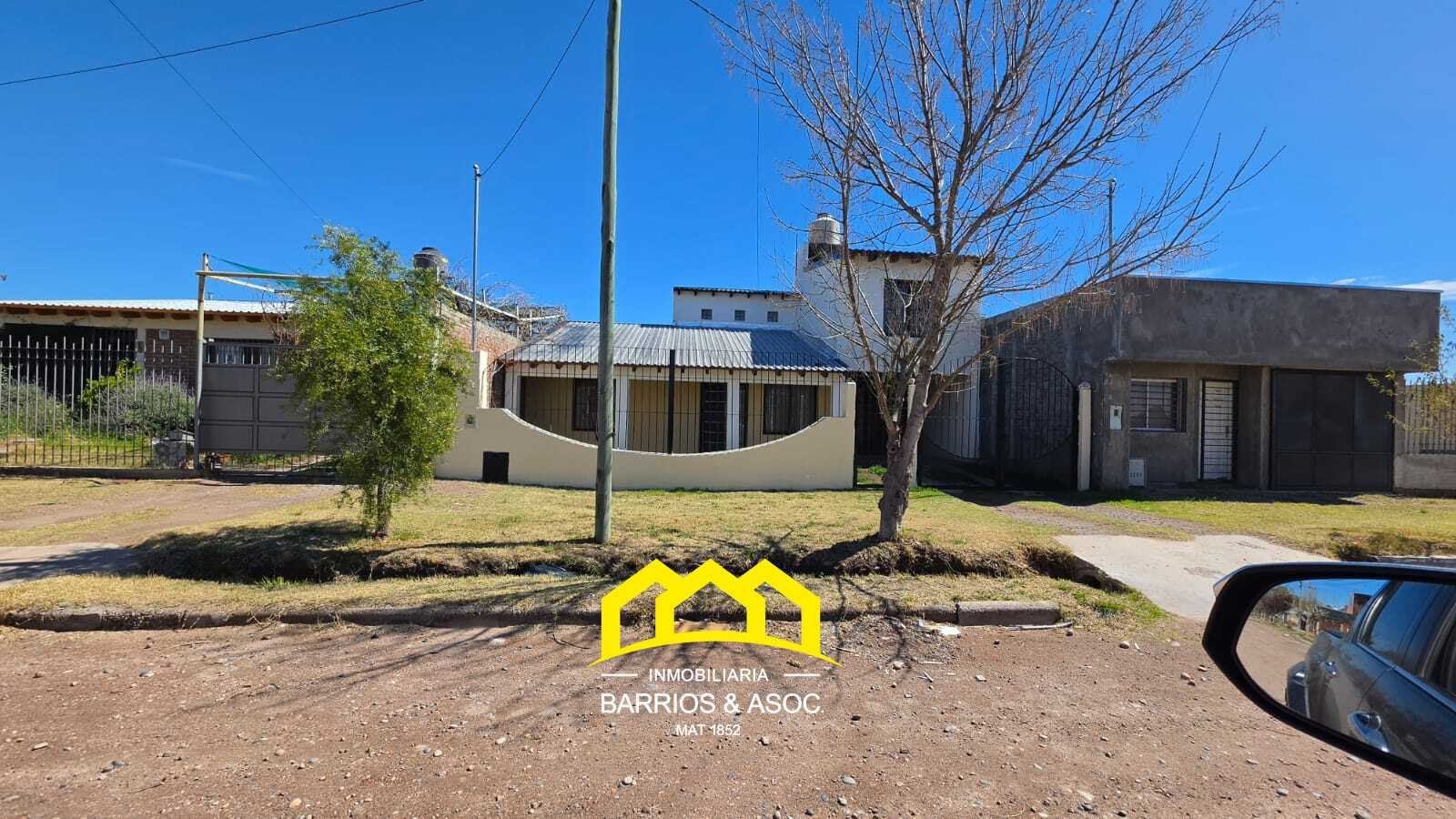 Casa en venta Calle Larrea San Rafael - foto 1