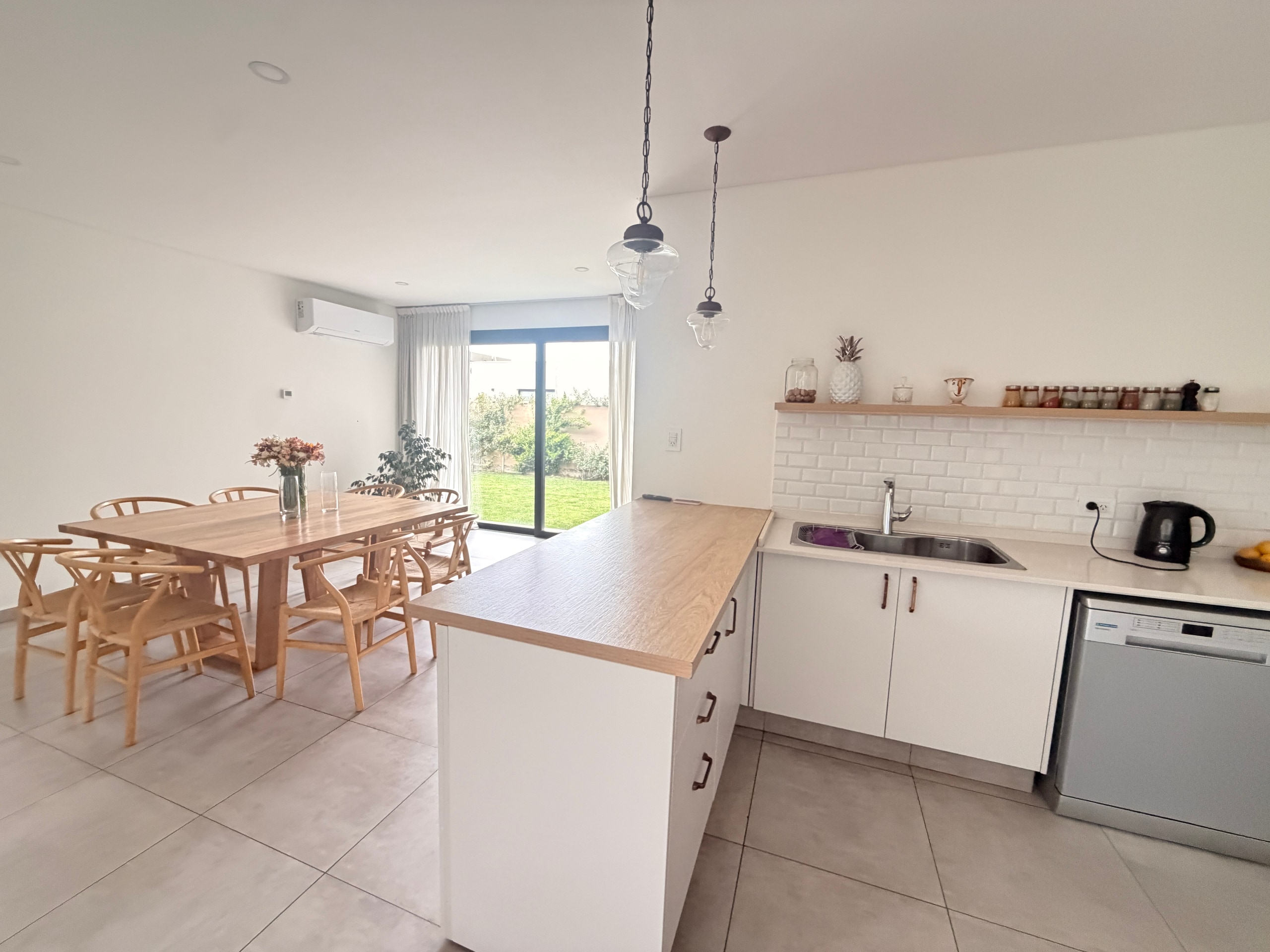 Casa en venta Lar de Boedo, 1ra etapa. 3 dormitorios. 4 baños. Quincho. Pileta - foto 4