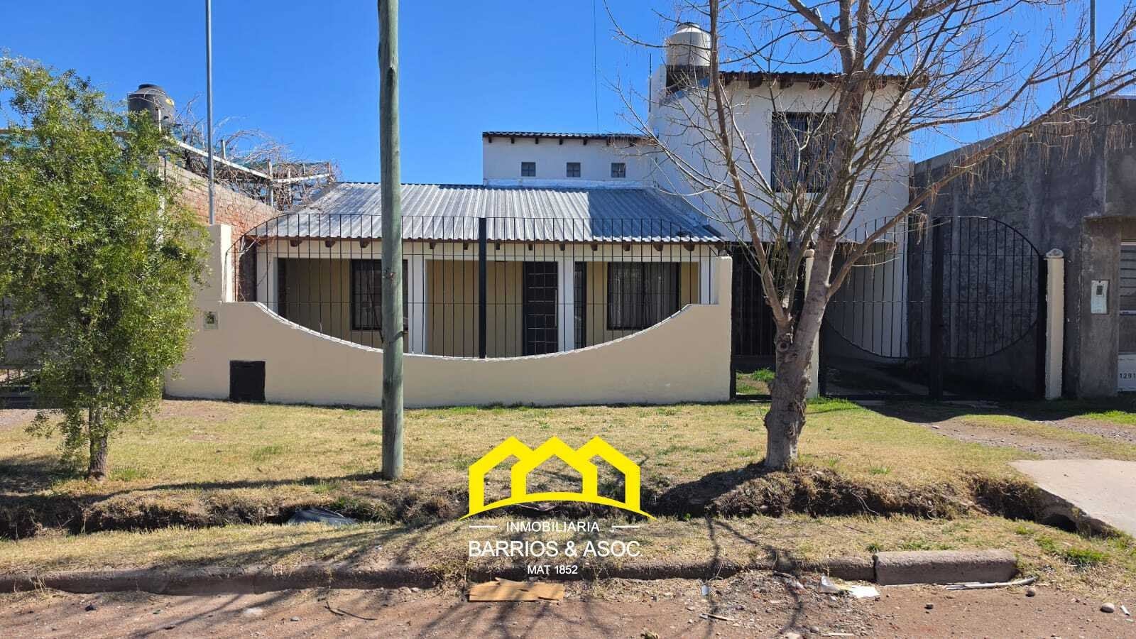 Casa en venta Calle Larrea San Rafael - foto 2