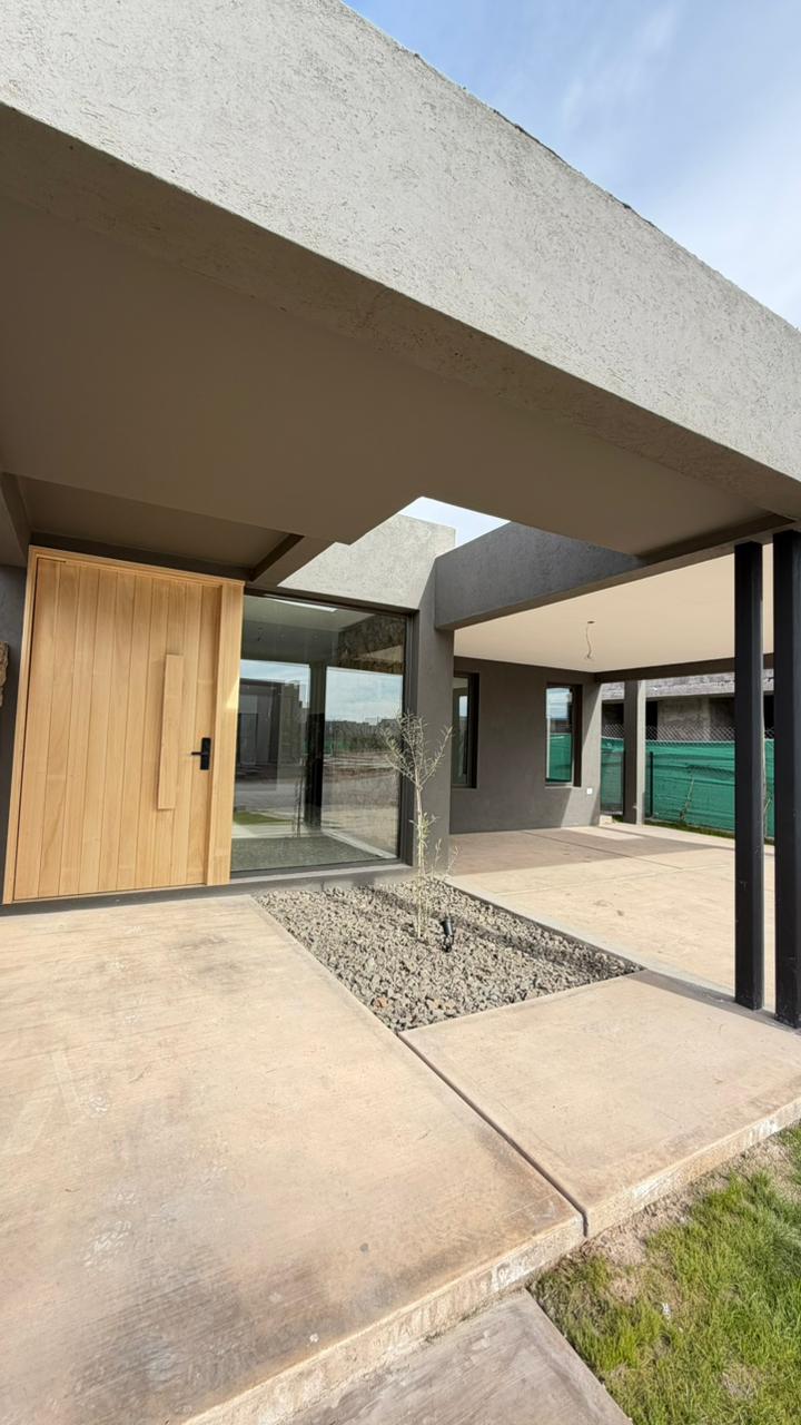 INKASA INMOBILIARIA - VENDE CASA EN BARRIO PRIVADO LAR DE BOEDO - foto 3