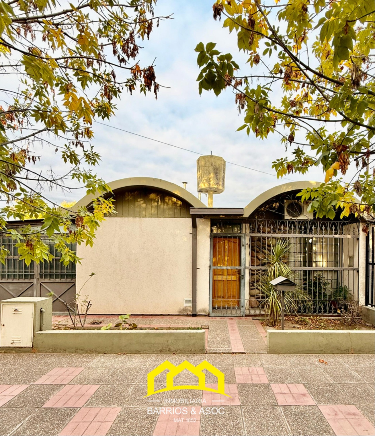 Casa en venta de 3 dormitorios c/ cochera en San Rafael - foto 1