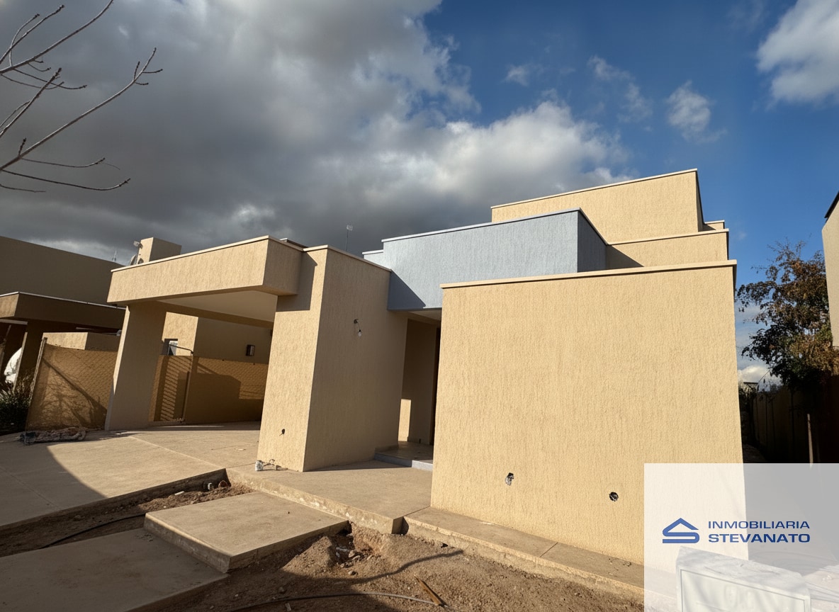 Casa en venta c/ cochera en Russell - foto 1