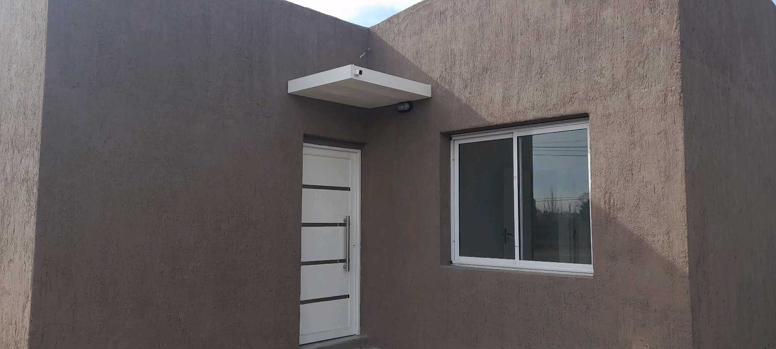 Casa a estenar en Tunuyan| Apta credito| 2 Dormitorios - foto 1