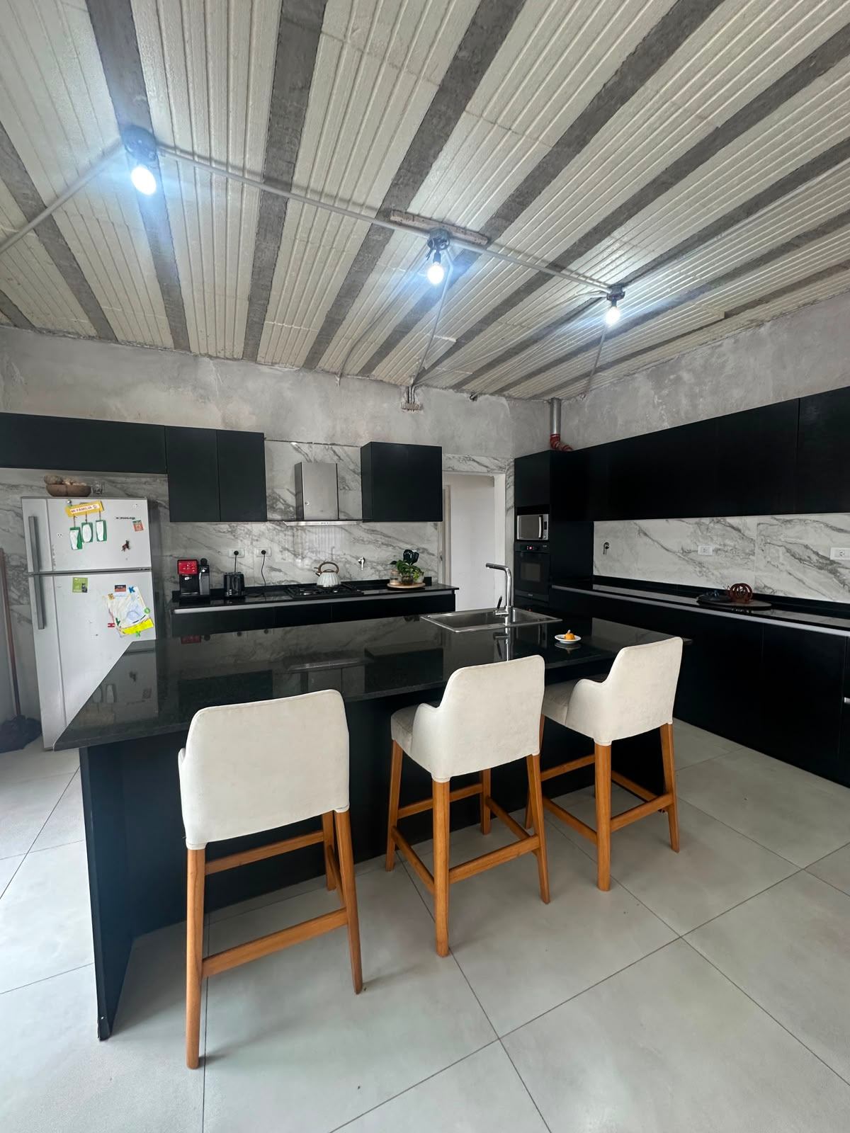 CASA EN VENTA, VISTALBA, LUJÁN DE CUYO! - foto 3