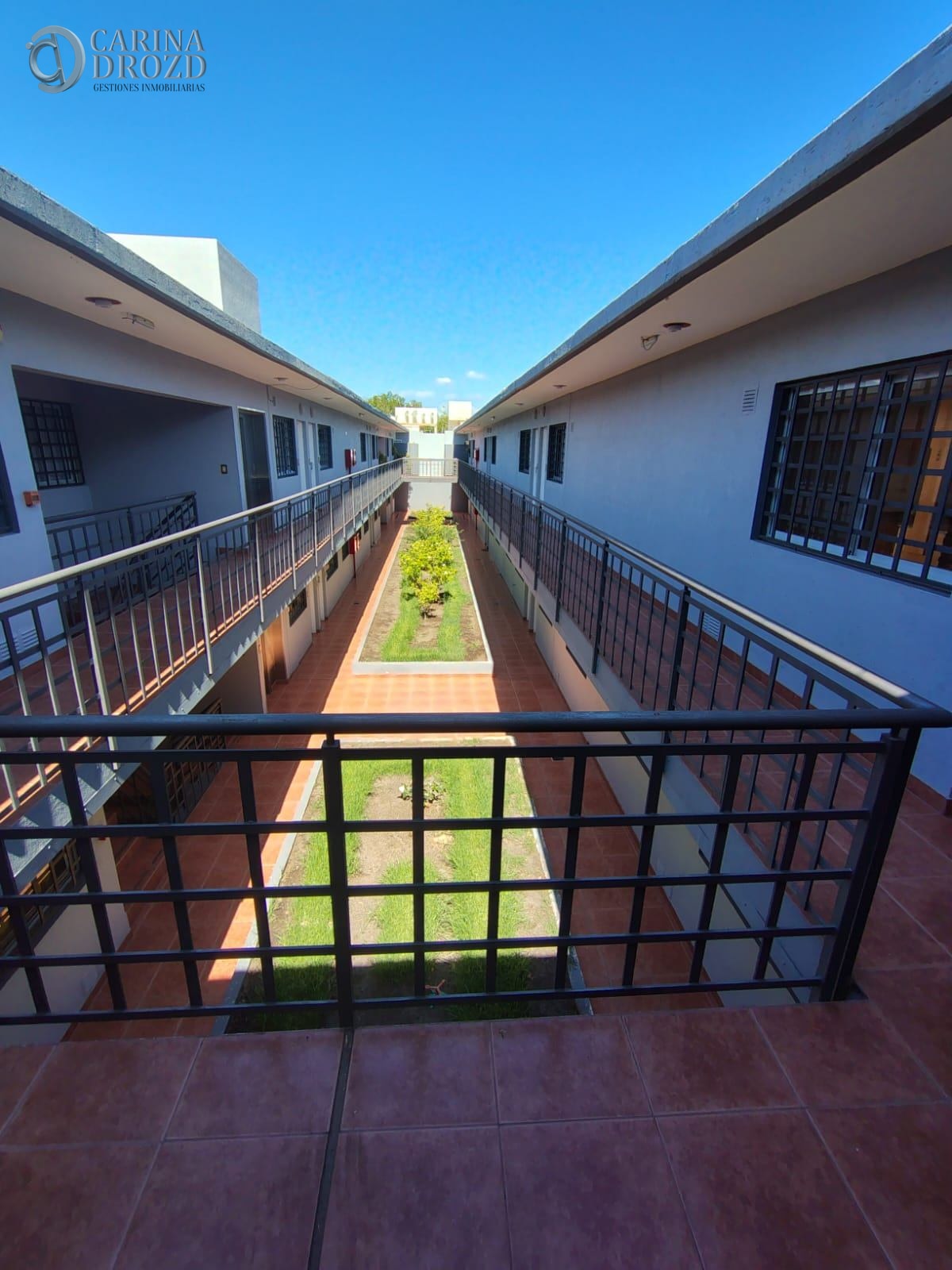 Departamento en venta c/ cochera en Godoy Cruz - foto 3
