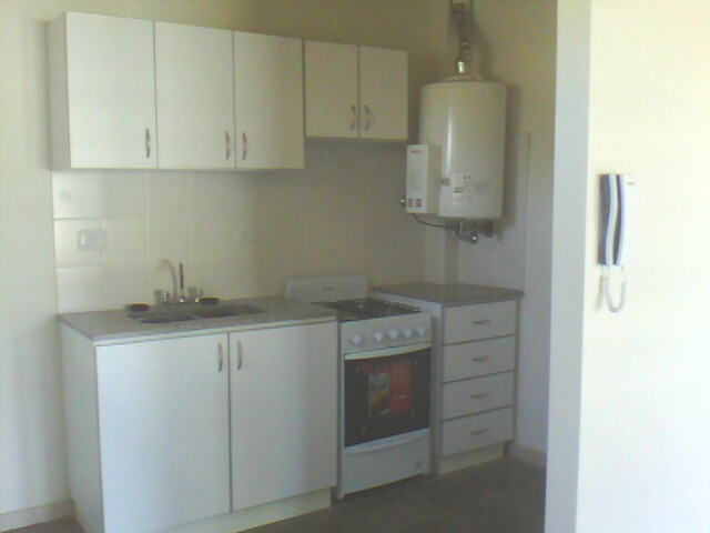 EXCELENTE DEPARTAMENTO EN GODOY CRUZ - foto 4