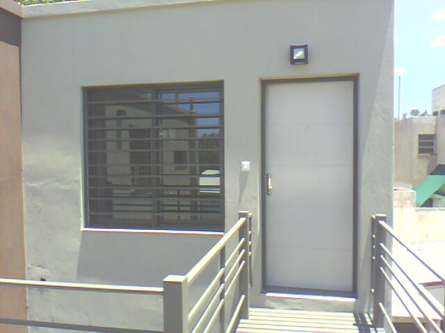 EXCELENTE DEPARTAMENTO EN GODOY CRUZ - foto 1