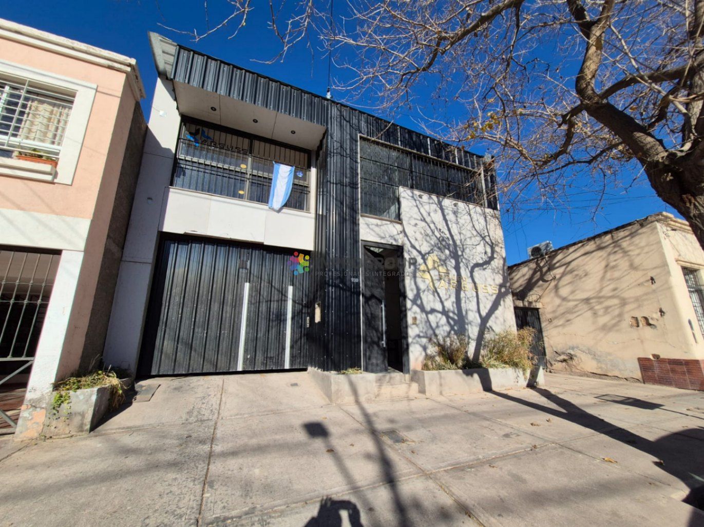 Galpón en venta de 556m2 ubicado en Godoy Cruz - foto 1